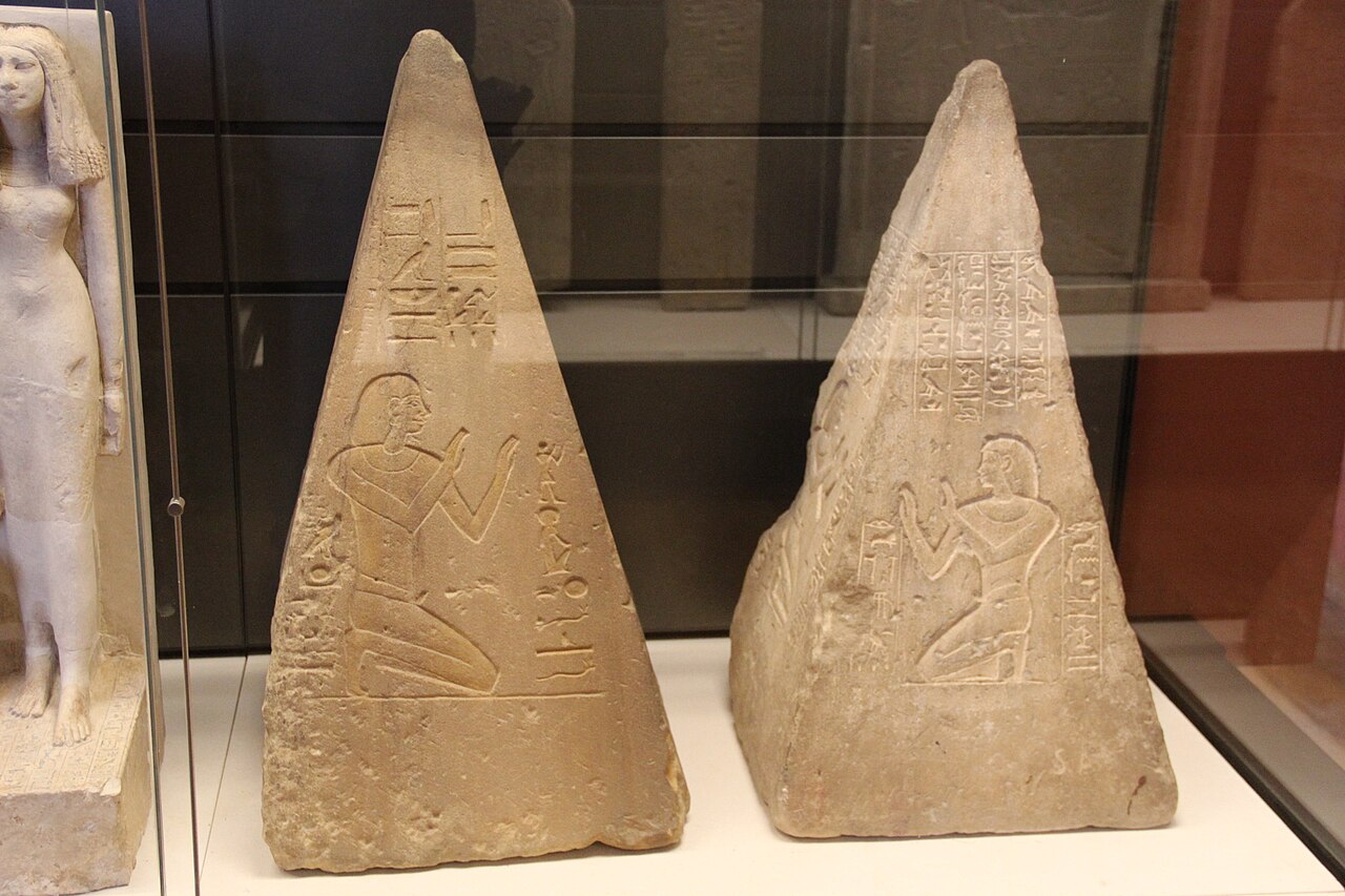 pyramides Égypte antique